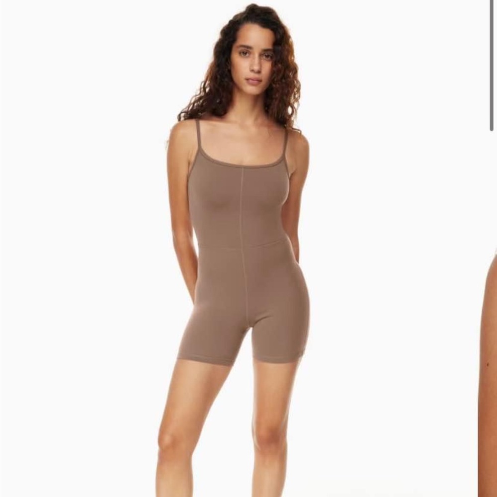 Wilfred Free Freestyle 5" Romper
